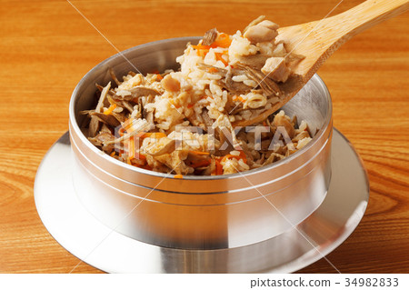 Chicken burdock cooked rice 34982833