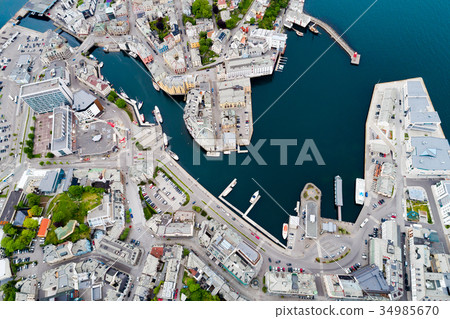 Aksla at the city of Alesund , Norway Aksla at the city of Alesund , Norway 34985670
