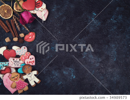 Gingerbreads for love or marrige Gingerbreads for love or marrige 34989573