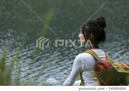 Woman Girl traveling alone Traveling camping traveling Woman Girl traveling alone Traveling camping traveling 34990984