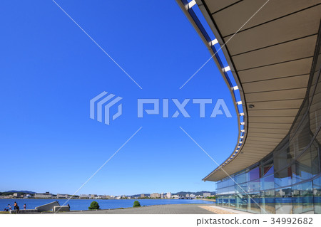 從島根縣立美術館看到的真嗣湖 34992682