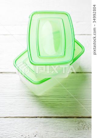 Picture of two lunchboxes with green lid Picture of two lunchboxes with green lid 34992804