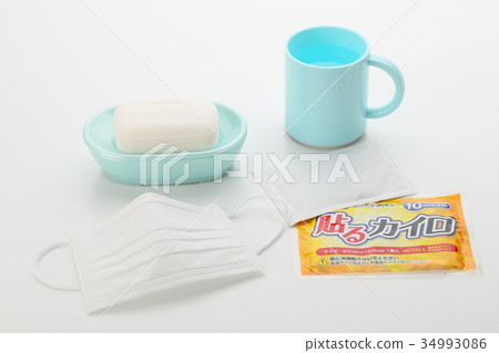 Cold prevention measures and disposable Cairo 34993086