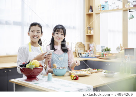 Girl, friend, teenager Girl, friend, teenager 34994269