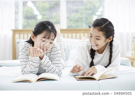 Girl, friend, teenager 34994505