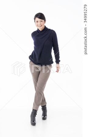 Japanese women in their late thirties Japanese women in their late thirties 34995279
