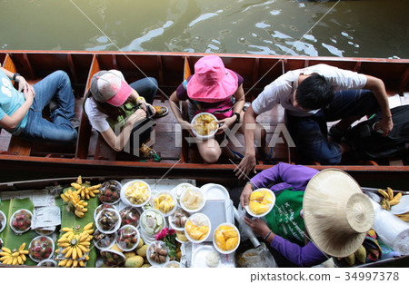 Bangkok, Thailand Domnoen Saduak Floating Market 34997378