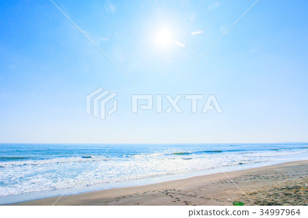 早晨太陽Ichinomiyacho海岸Chosei村莊海岸的海 早晨太陽Ichinomiyacho海岸Chosei村莊海岸的海 34997964