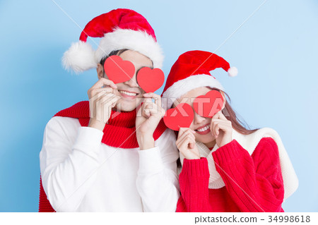 couple with merry christmas couple with merry christmas 34998618