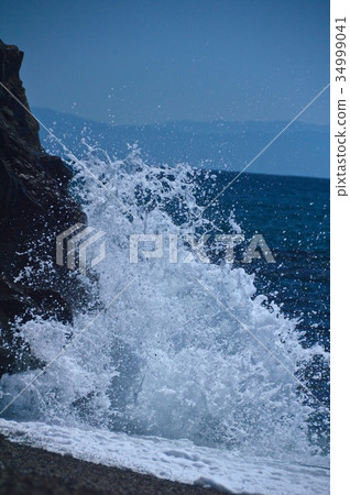 Cracking white waves (Keihama / Kochi prefecture Kochi city Uraido) 34999041