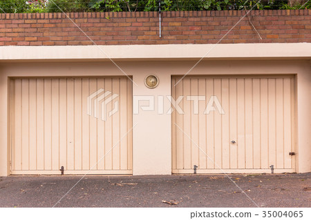 Garage Doors Beige Road Entrance 35004065