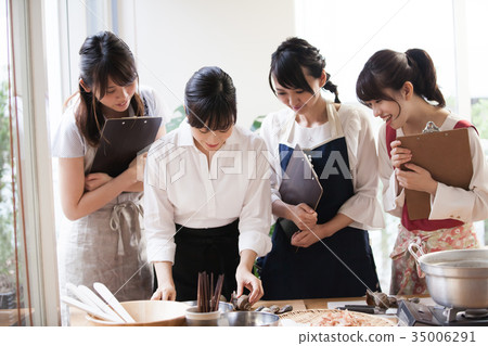 Cooking class Cooking class 35006291