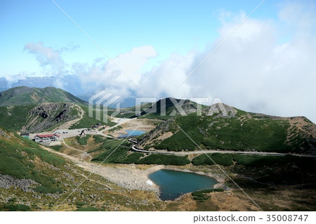 Norikura-dake in September (shooting locations: Norikura, Marisho-Tendake) Norikura-dake in September (shooting locations: Norikura, Marisho-Tendake) 35008747