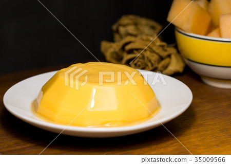 egg pudding egg pudding 35009566