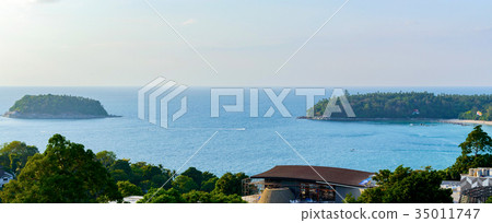 Panoramic seascape with blue water and sky 35011747