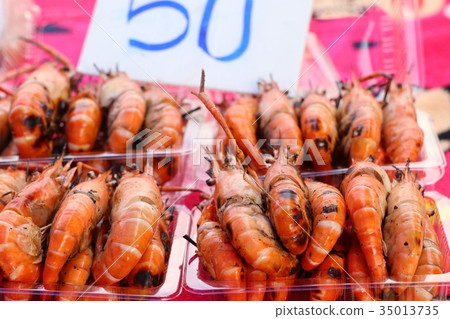 grilled shrimp at street food 35013735