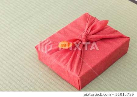 Gifts 35013759