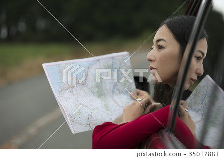 女人女孩旅行驅動器 35017881