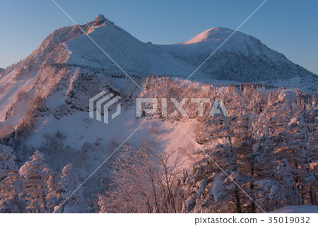 天狗山在早上 天狗山在早上 35019032