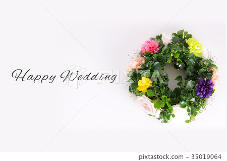 Happy Wedding wreath celebration 35019064