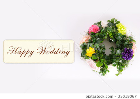 Happy Wedding wreath celebration Happy Wedding wreath celebration 35019067