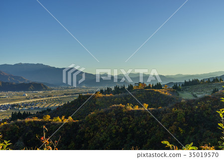 從秋天Urasa城堡看的風景 35019570