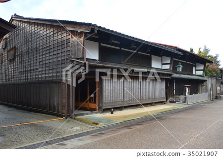 Bekka whale shop "Kitakami ship" Mori family "(Toyama city Higashiwasase cho 108 Toyama prefecture) 35021907