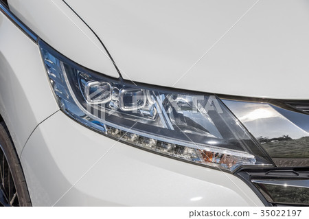 Car headlight Car headlight, headlamp Car headlight Car headlight, headlamp 35022197