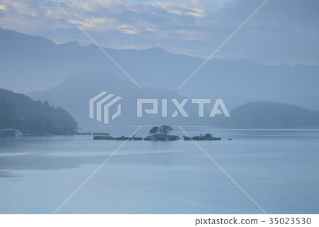 Fog lake mountain morning morning scenery sun moon lake taiwan sunrise haze fog sky small island tourist attraction tree mystery 35023530