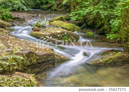 Rocky river Trevillet in North Cornwall 35027573