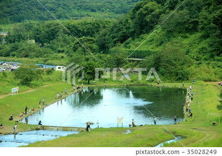 Fishing pond Fishing pond 35028249