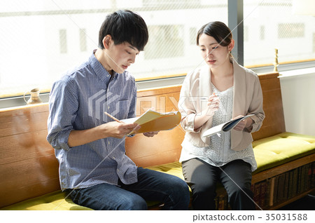 語言學校講師教練學生 語言學校講師教練學生 35031588