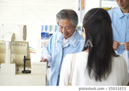 高級工作在便利店 高級工作在便利店 35031633