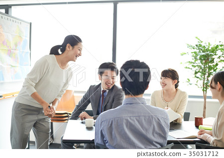 語言學校講師學生中文 35031712