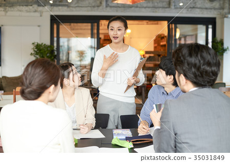 Language school class instructor student Language school class instructor student 35031849