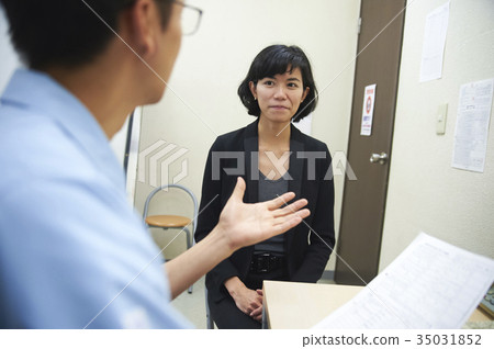 採訪便利店店員 採訪便利店店員 35031852