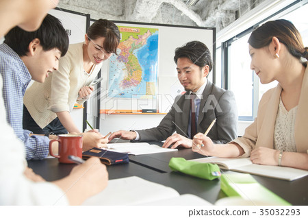 Language school Korean 35032293