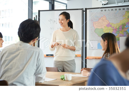 語言學校講師學生中文 語言學校講師學生中文 35032351