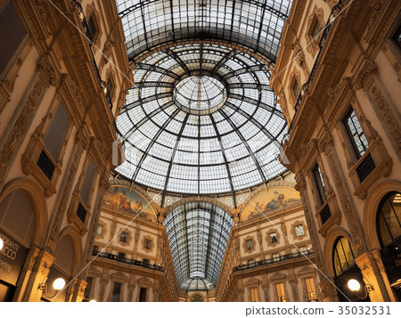 Galleria Vittorio Emanuele II / Galleria Emanuele II Galleria Vittorio Emanuele II / Galleria Emanuele II 35032531