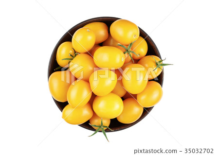yellow tomatoes isolated yellow tomatoes isolated 35032702