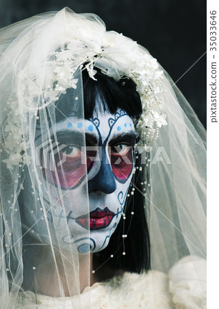 bride with a mexican calaveras makeup 35033646