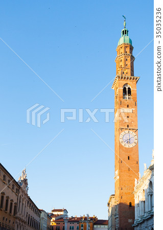 Palladian basilica view,Vicenza,Italy Palladian basilica view,Vicenza,Italy 35035236