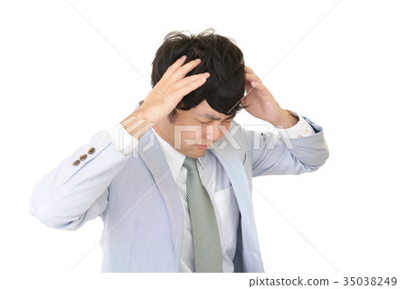 商人抱著他的頭 35038249