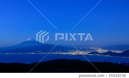 Shizuoka night view of Mt. Fuji and Numazu, Fuji city Shizuoka night view of Mt. Fuji and Numazu, Fuji city 35039236