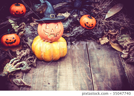 Halloween pumpkin, trick or treat in autumn season Halloween pumpkin, trick or treat in autumn season 35047740