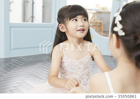 Friends, children, siblings, ballet 35050861