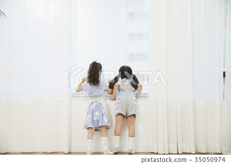 Friends, children, siblings, cleaning 35050974