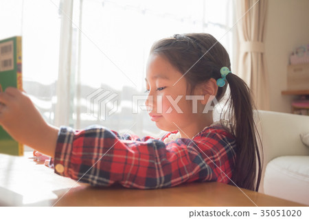 younger, girl, young girl 35051020