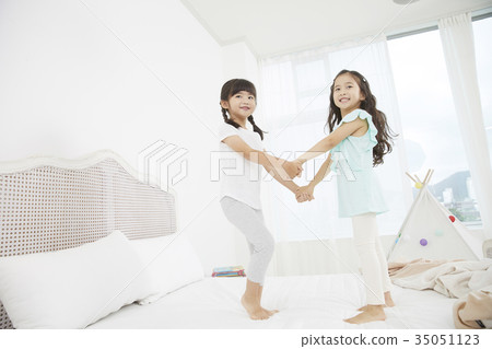 Friends, children, siblings, play 35051123