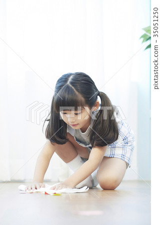 Friends, children, siblings, cleaning 35051250